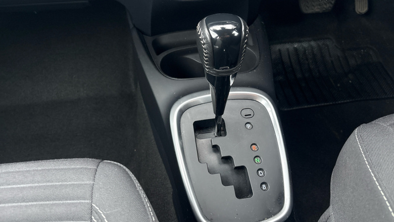 Toyota Yaris 1.5 Hybrid Icon Tech 5dr CVT Hybrid Hatchback